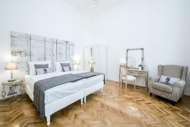 House Beletage - Oda