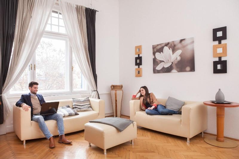 Karma Boutique Apartments - Oda