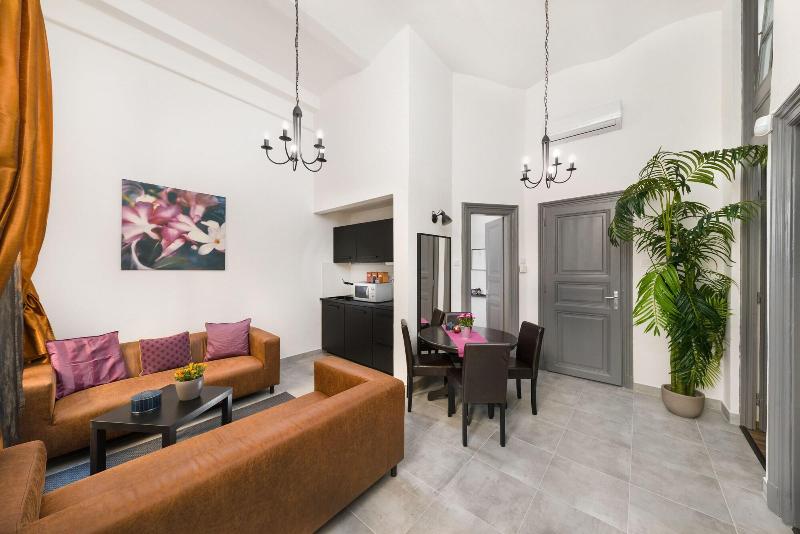 Karma Boutique Apartments - Oda