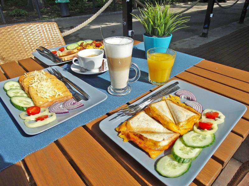 Island Hostel - Adults only - Restoran