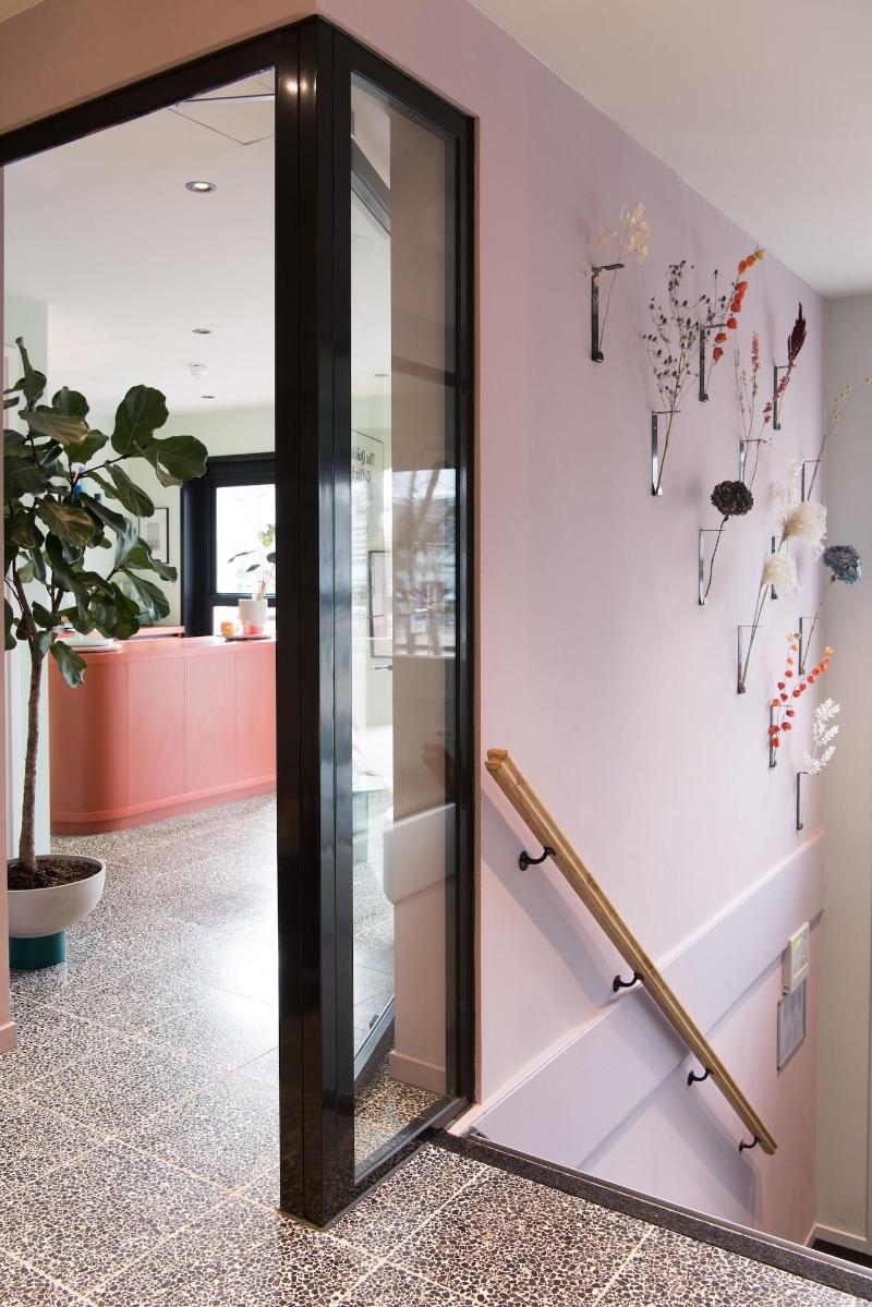 hotel emma next - Lobi