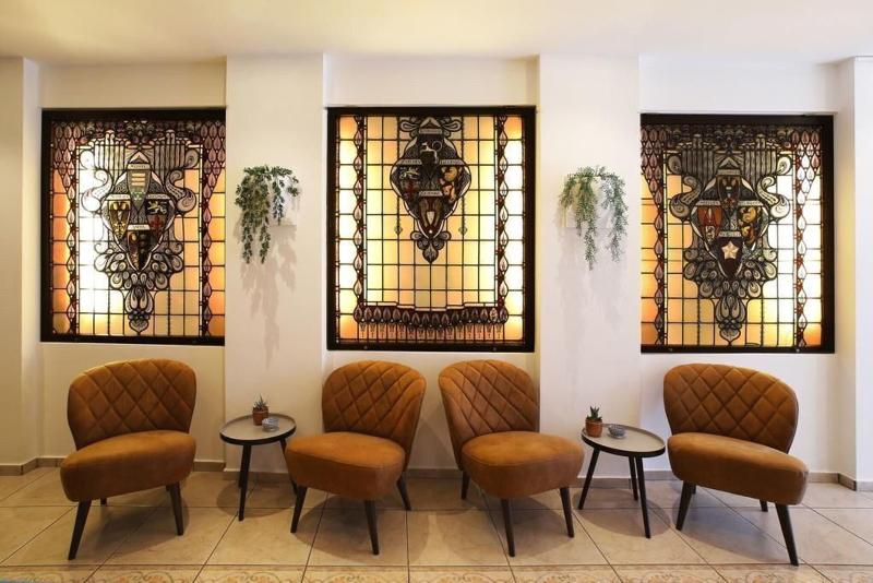 Hotel De Koophandel - Lobi