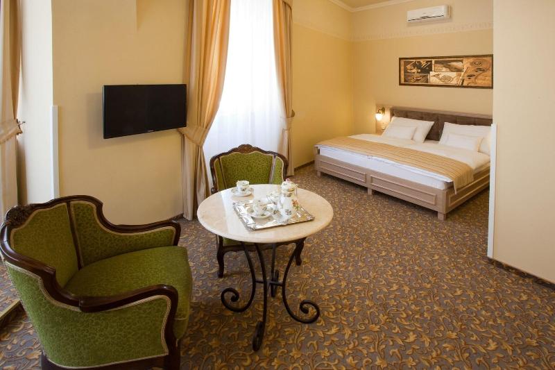 Barokk Hotel Promenád Gyor - Oda