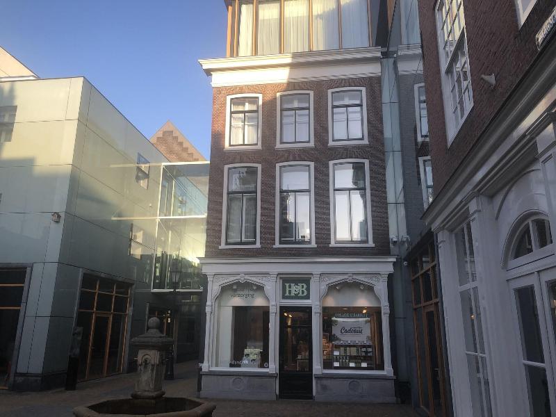 The Collector Hotel - Genel