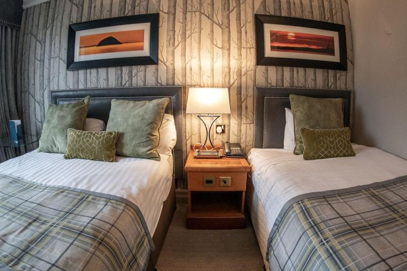Riverside Lodge Hotel - Oda