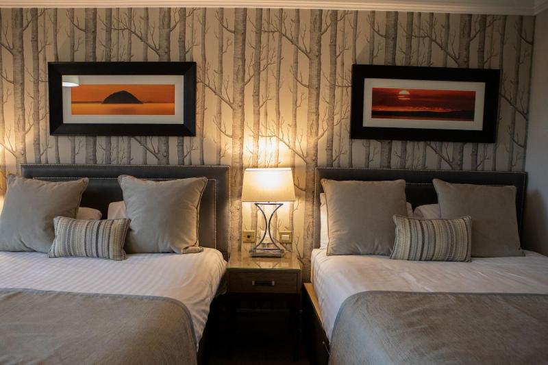 Riverside Lodge Hotel - Oda