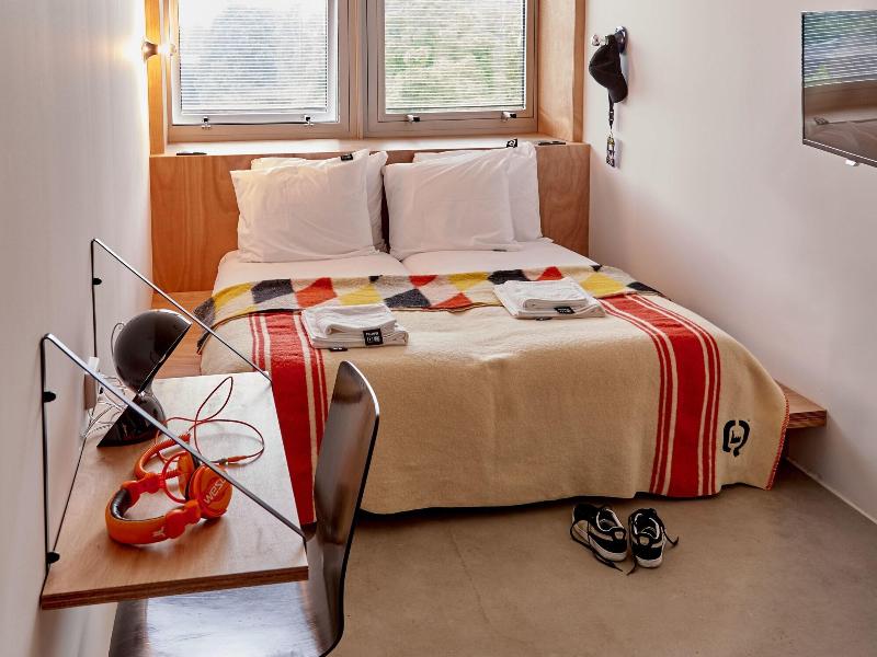 Q-Factory Hotel - Oda