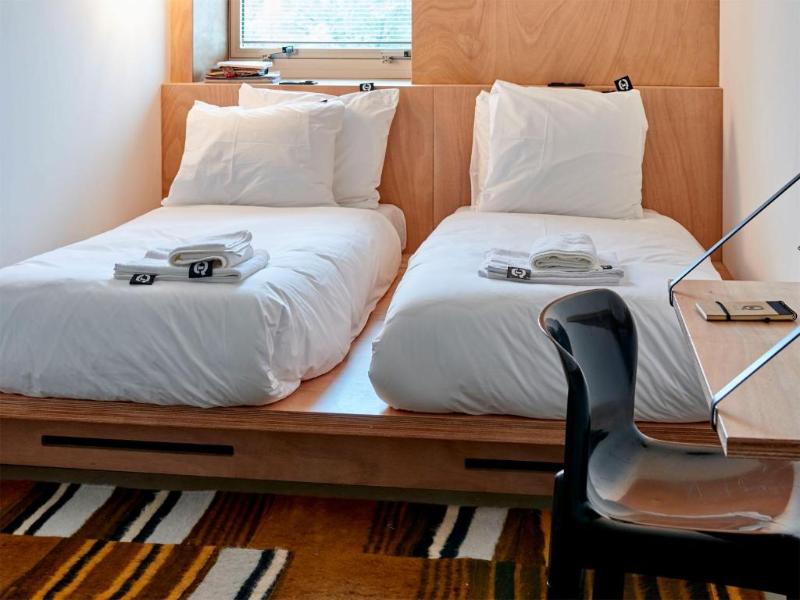 Q-Factory Hotel - Oda
