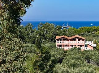Arazzo Holiday Apartments
