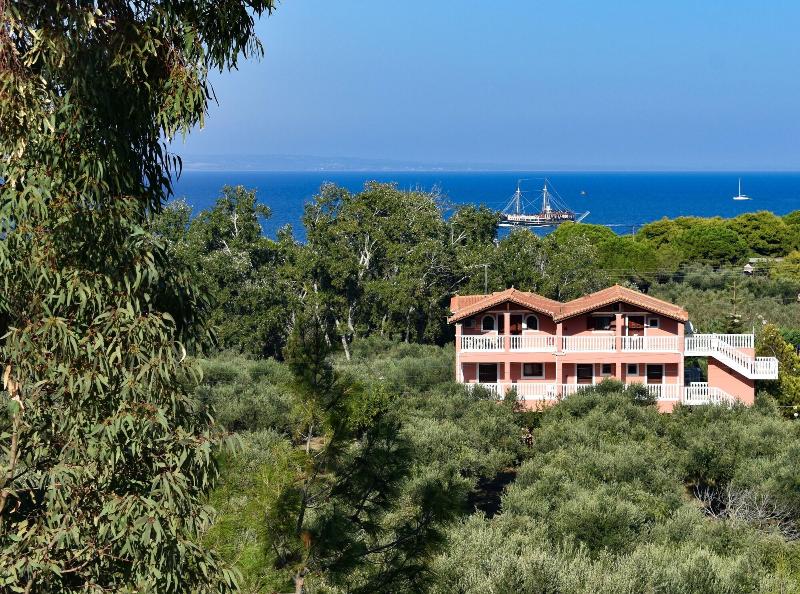 Arazzo Holiday Apartments - Genel
