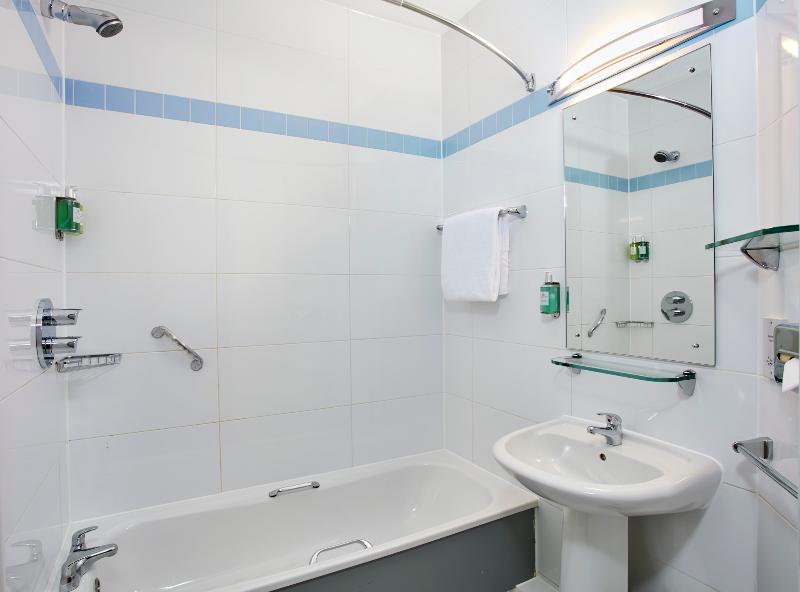 Leonardo Hotel Southampton - Oda
