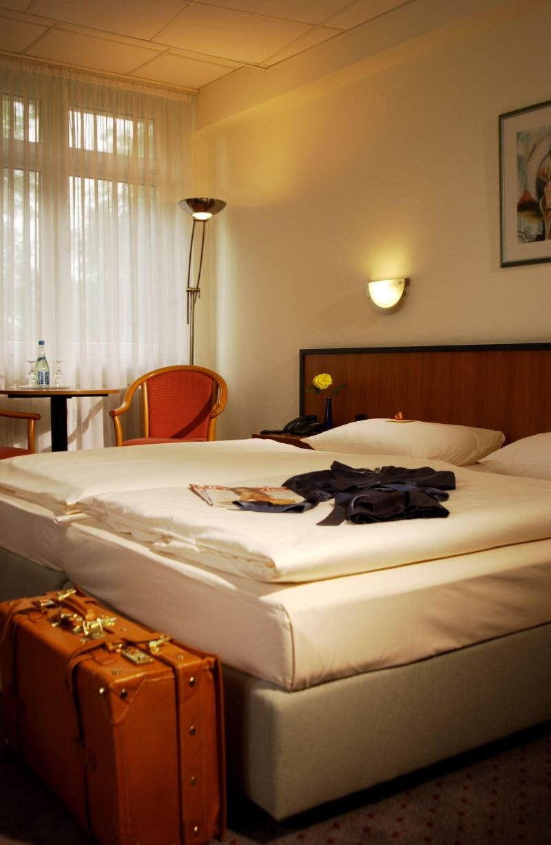 Andersen Hotel Birkenwerder - Oda