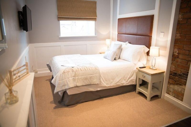The Lawns Hotel - Oda