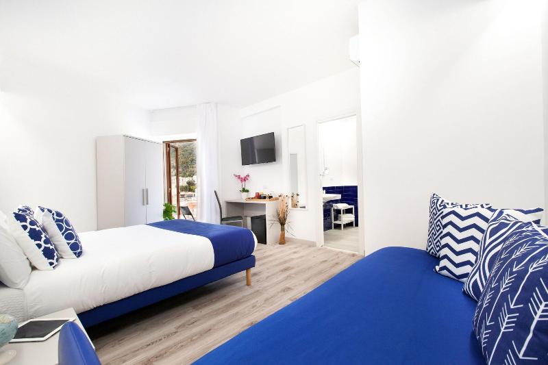 Sirocco Suites - Oda