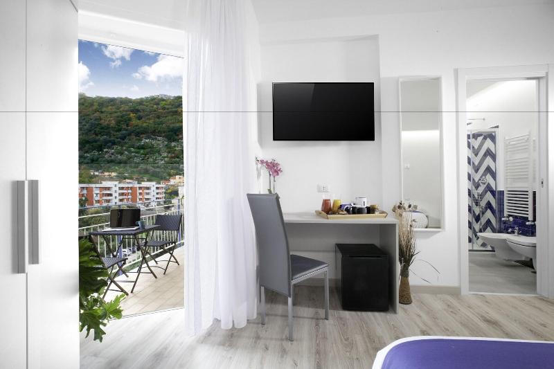 Sirocco Suites - Oda