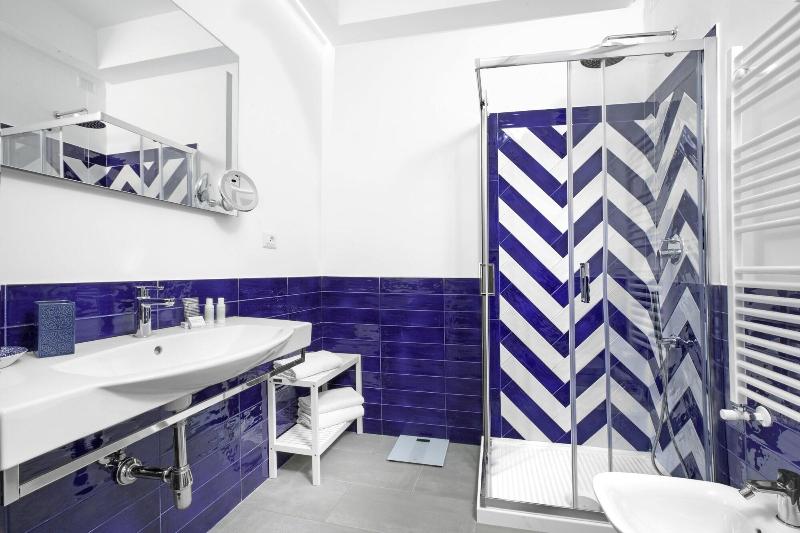 Sirocco Suites - Oda