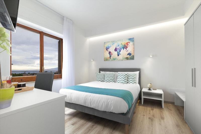 Sirocco Suites - Oda