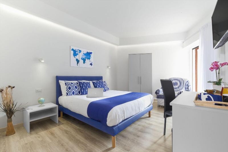 Sirocco Suites - Oda