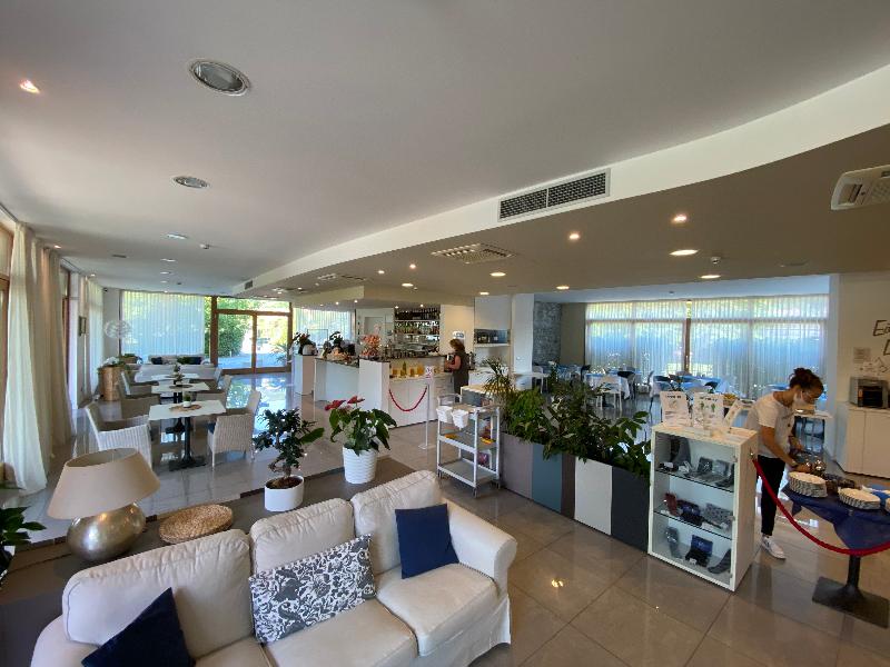 Tullio Hotel - Lobi