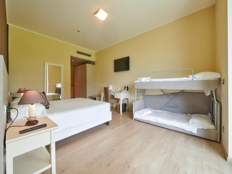 Tullio Hotel - Oda