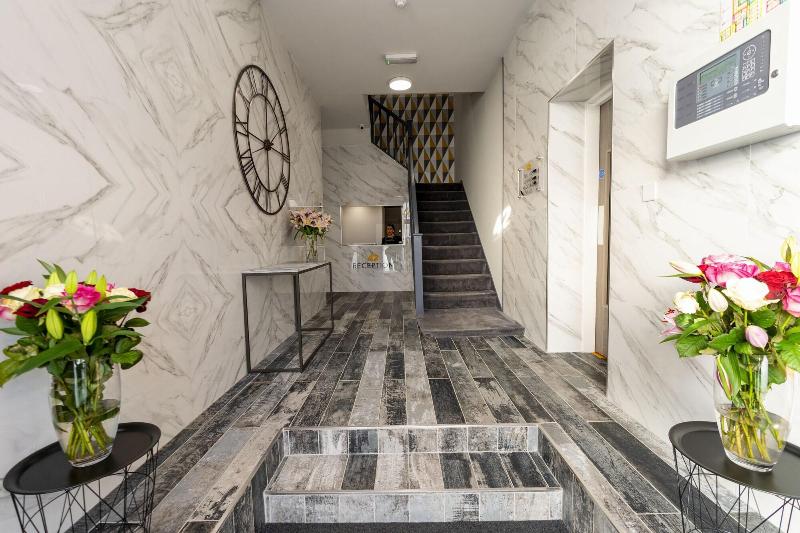 42 Apart-hotel - Lobi