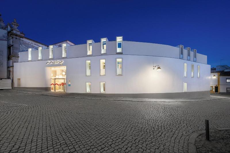 Moov Hotel Evora - Genel