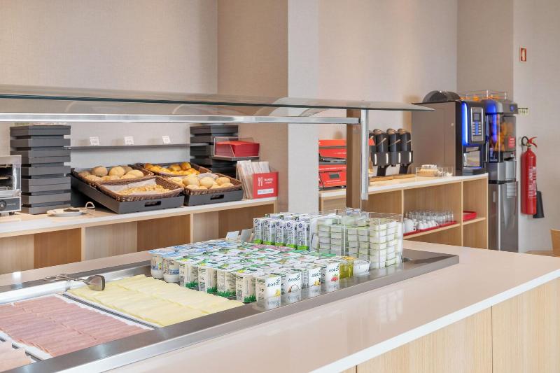 Moov Hotel Evora - Restoran