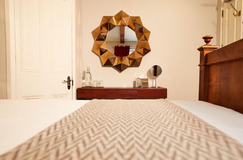 The Lawrence Hotel - Lobi