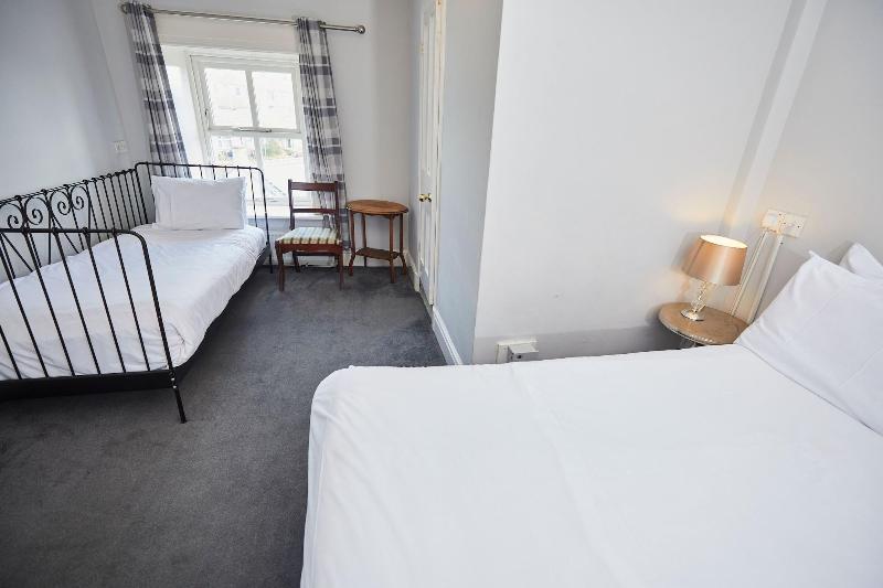 The Lawrence Hotel - Oda