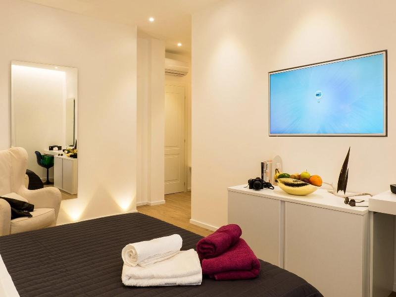 J&O' Luxury Suite - Oda