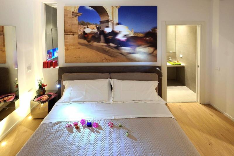 J&O' Luxury Suite - Oda