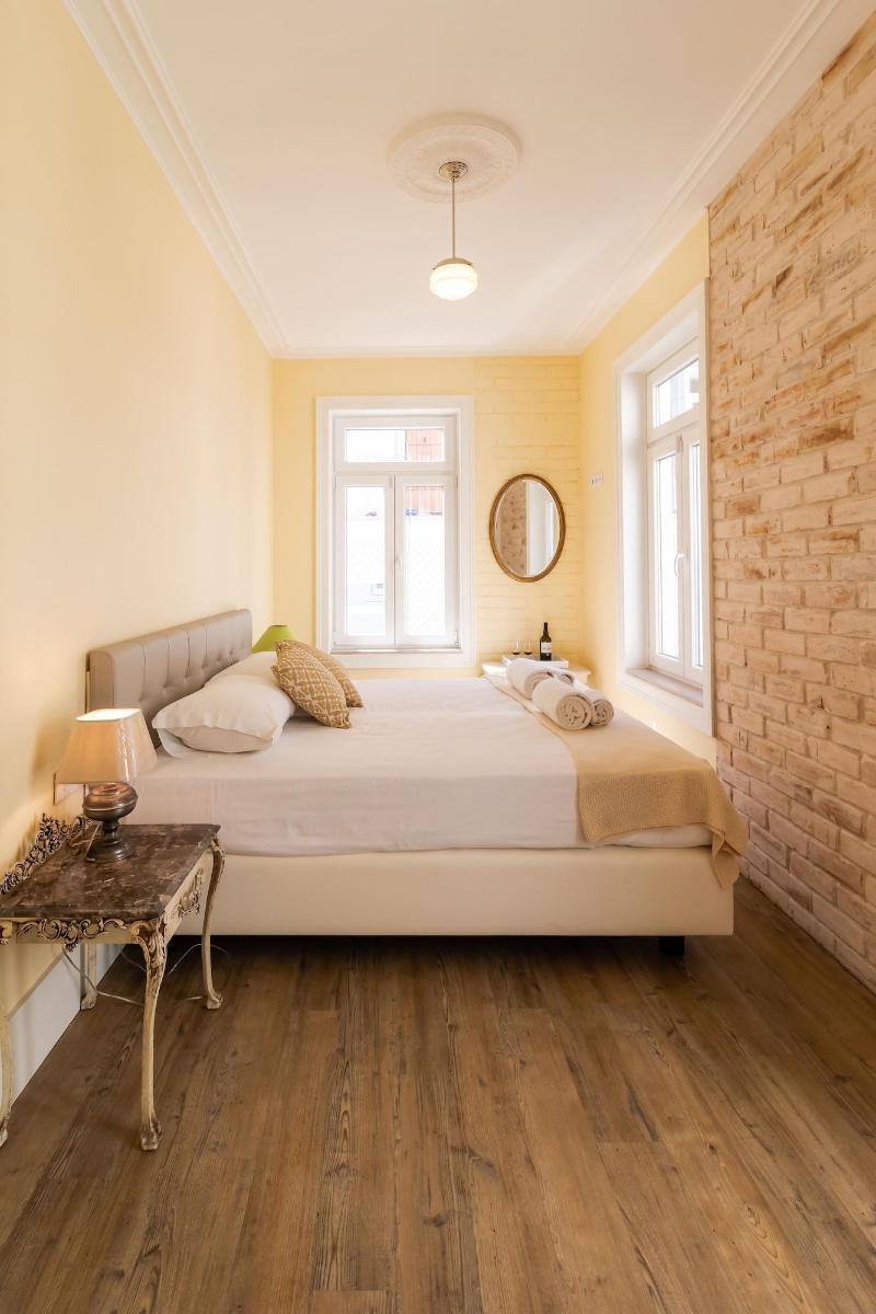 1898 Home & Suites - Oda
