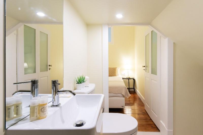1898 Home & Suites - Oda