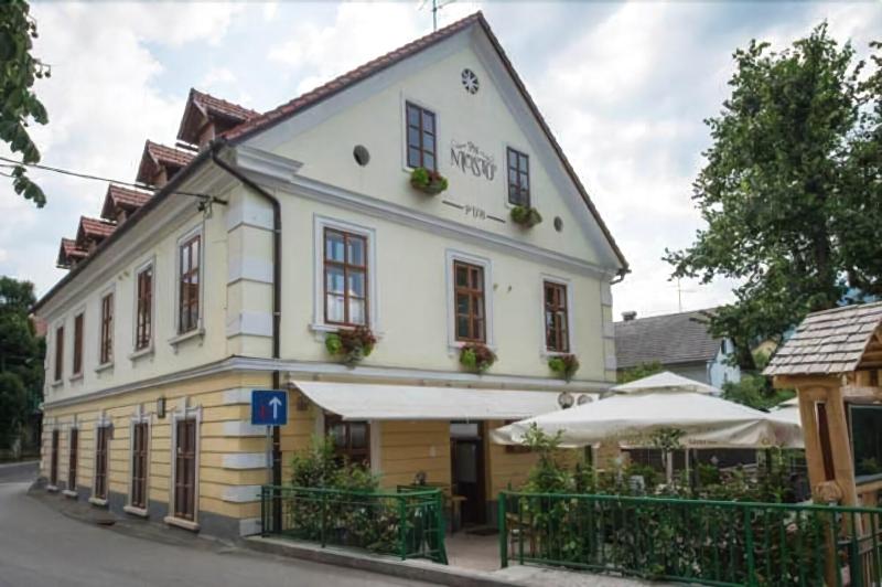 Hotel Pri Mostu - Genel