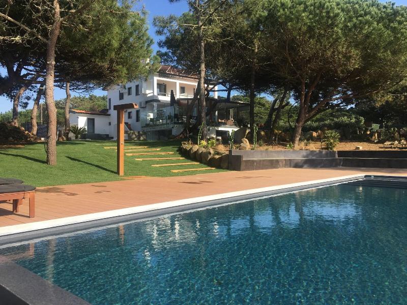 Azen Cool House - Genel