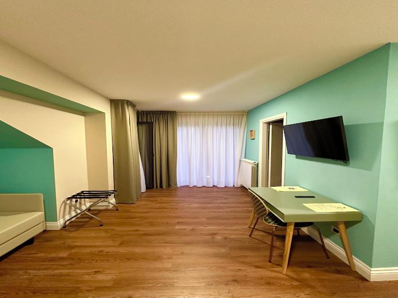 Home 146 - Oda