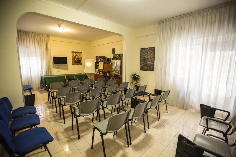 Istituto Piccole Ancelle Di Cristo Re - Toplantı