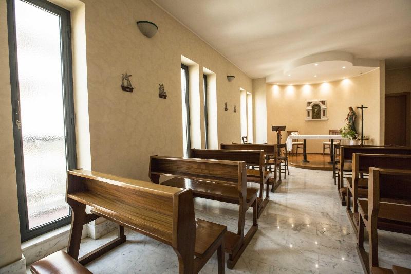 Istituto Piccole Ancelle Di Cristo Re - Aktivite