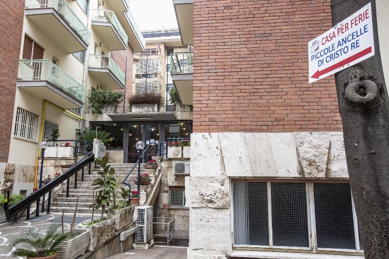 Istituto Piccole Ancelle Di Cristo Re - Genel