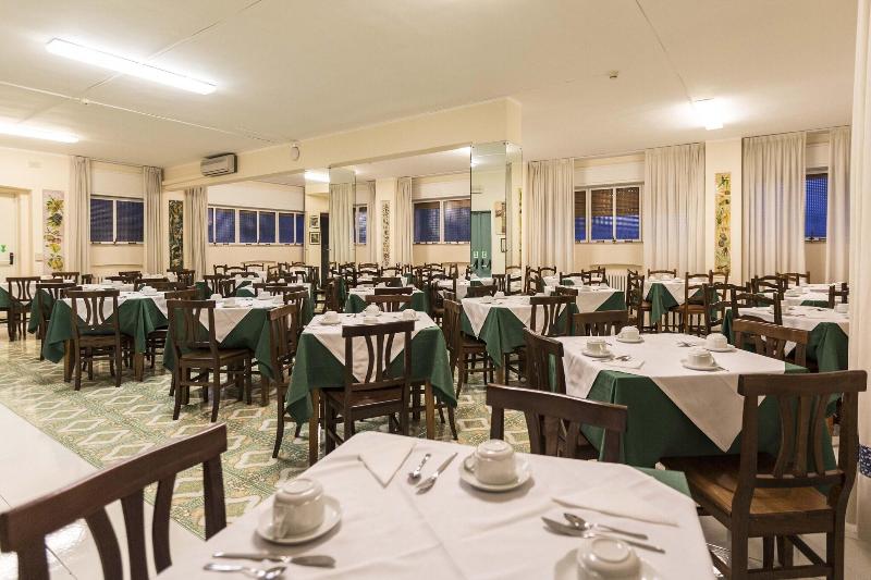 Istituto Piccole Ancelle Di Cristo Re - Restoran