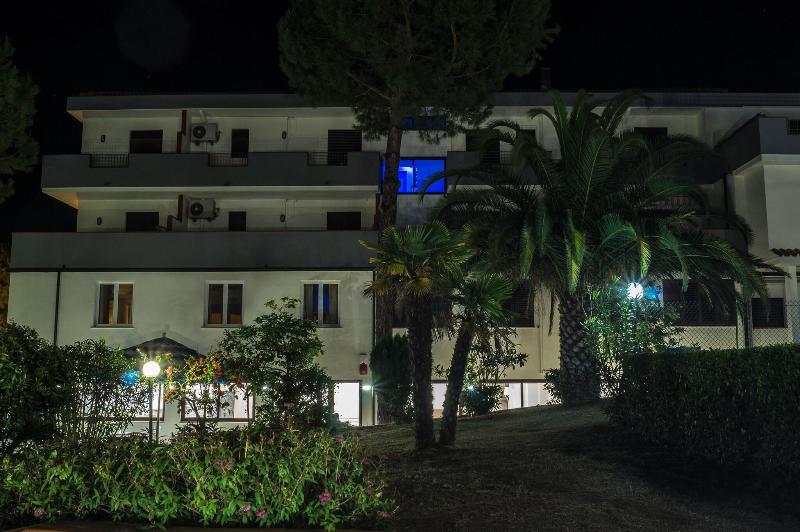 Pineto Resort - Genel