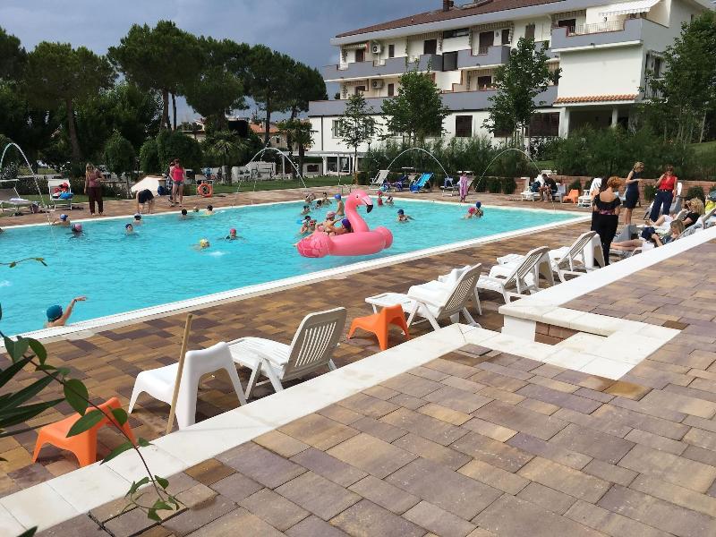 Pineto Resort - Genel