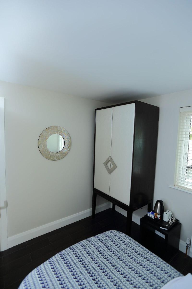 Glass Island Boutique Luxury B&B - Oda