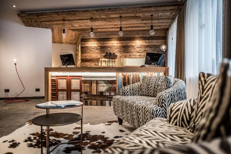 Hotel Gran Ciasa - Lobi
