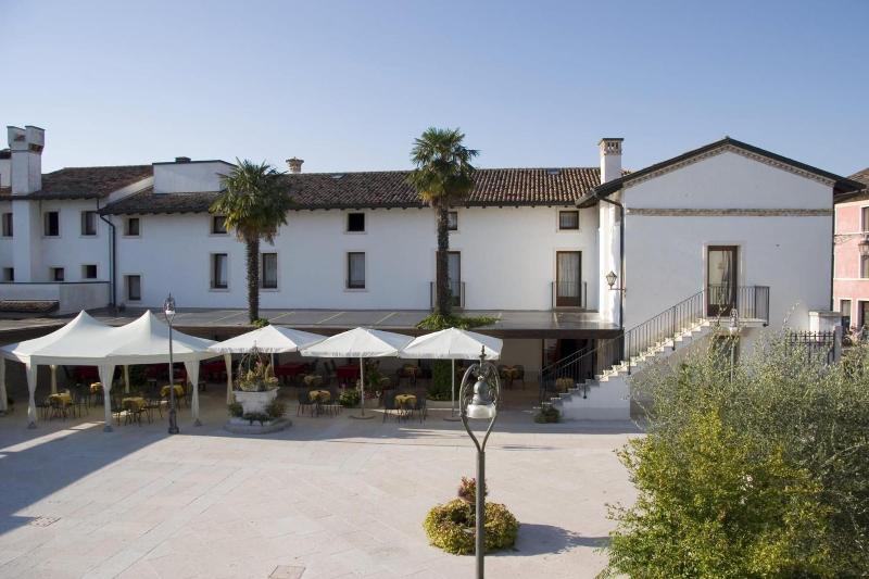 Hotel In Sylvis - Genel