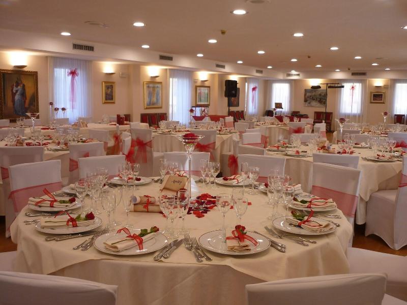 Hotel In Sylvis - Restoran