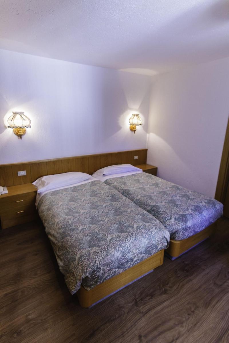 Hotel Ottoz Meublè - Oda