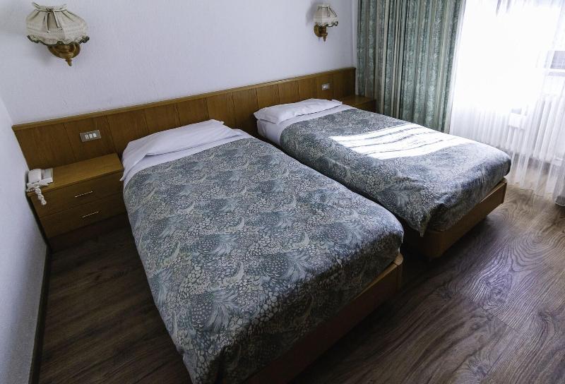 Hotel Ottoz Meublè - Oda
