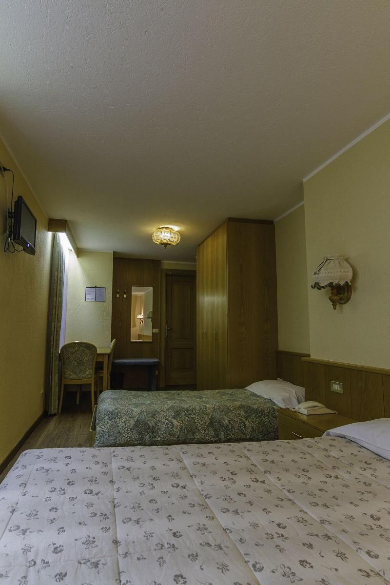 Hotel Ottoz Meublè - Oda