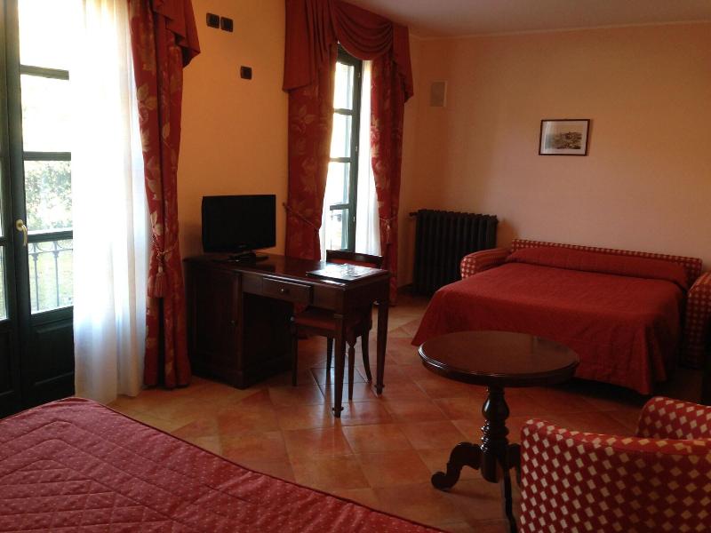 Hotel Barolo - Oda